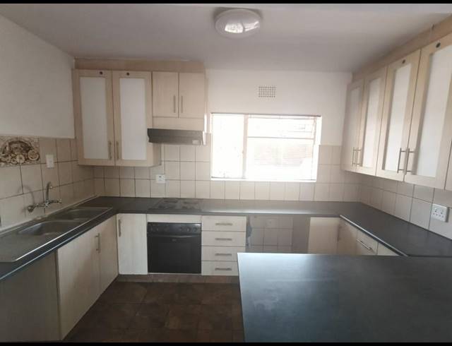 1 BEDROOM PROPERTY TO RENT IN STRUBENVALE